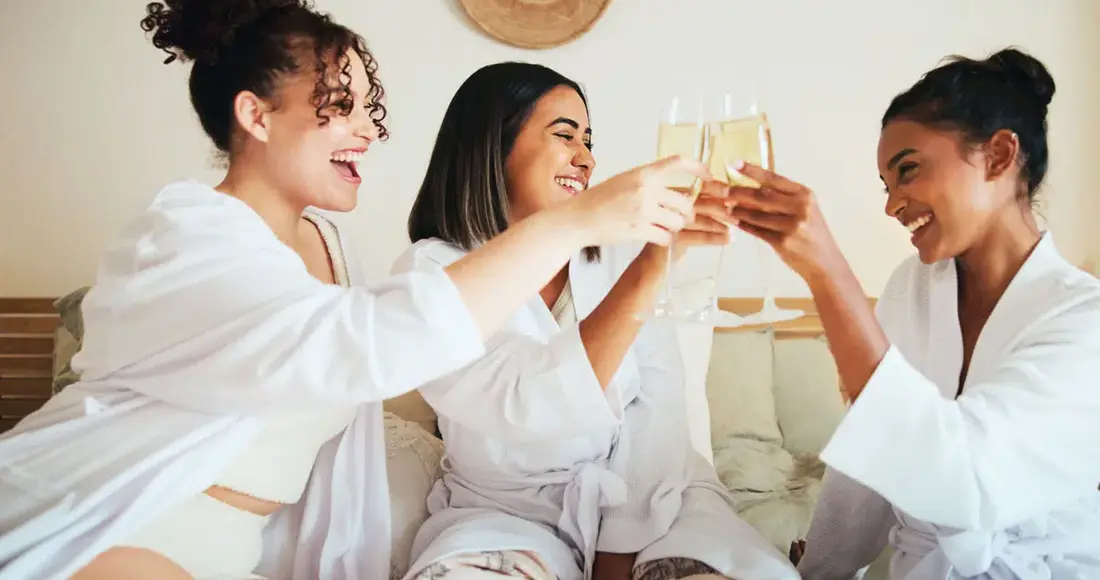 Luxe privésauna-unit met warme verlichting